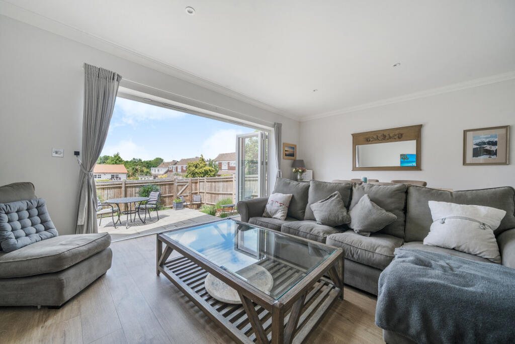 1302473-7-683da56...