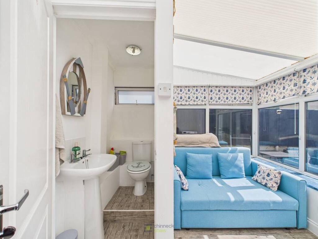 Sunroom and cloakroom