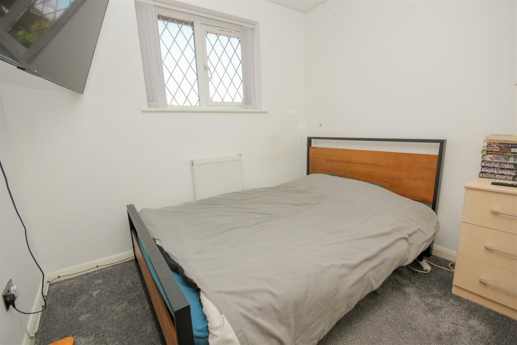Bedroom 3.jpg