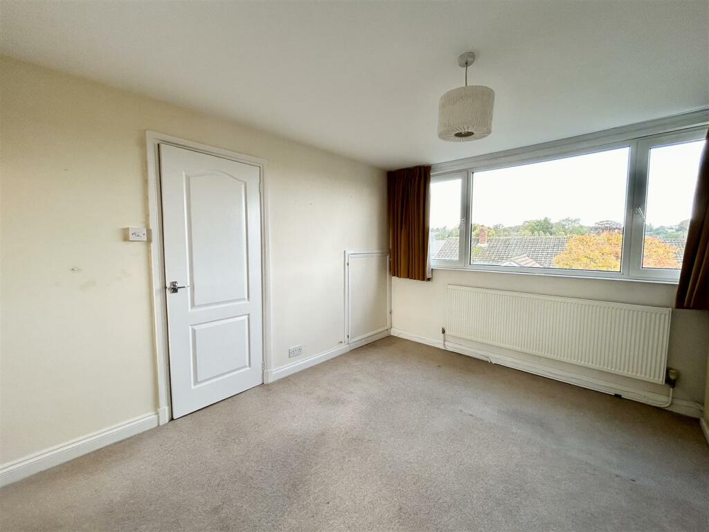 Bedroom 1.jpeg