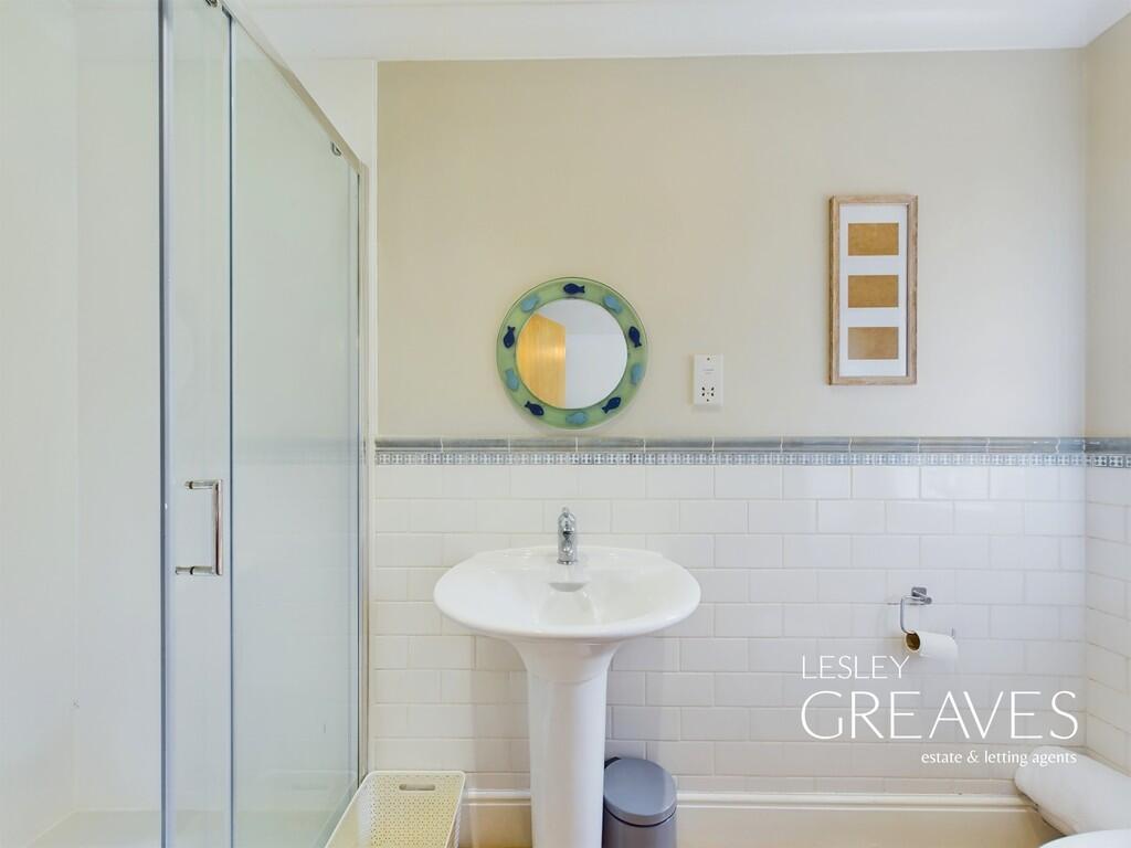 En-Suite To Bedro...