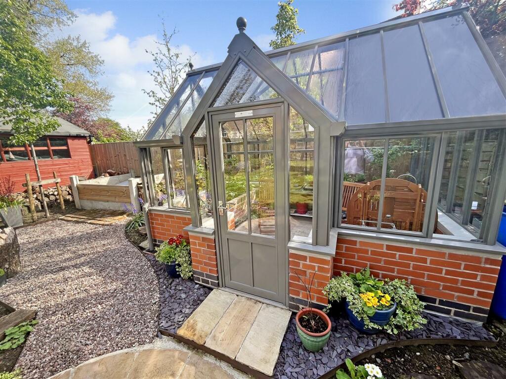 Hartley Botanic Greenhouse.jpg