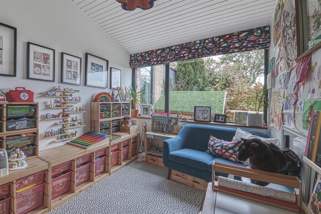Study/Playroom/Bedroom Five