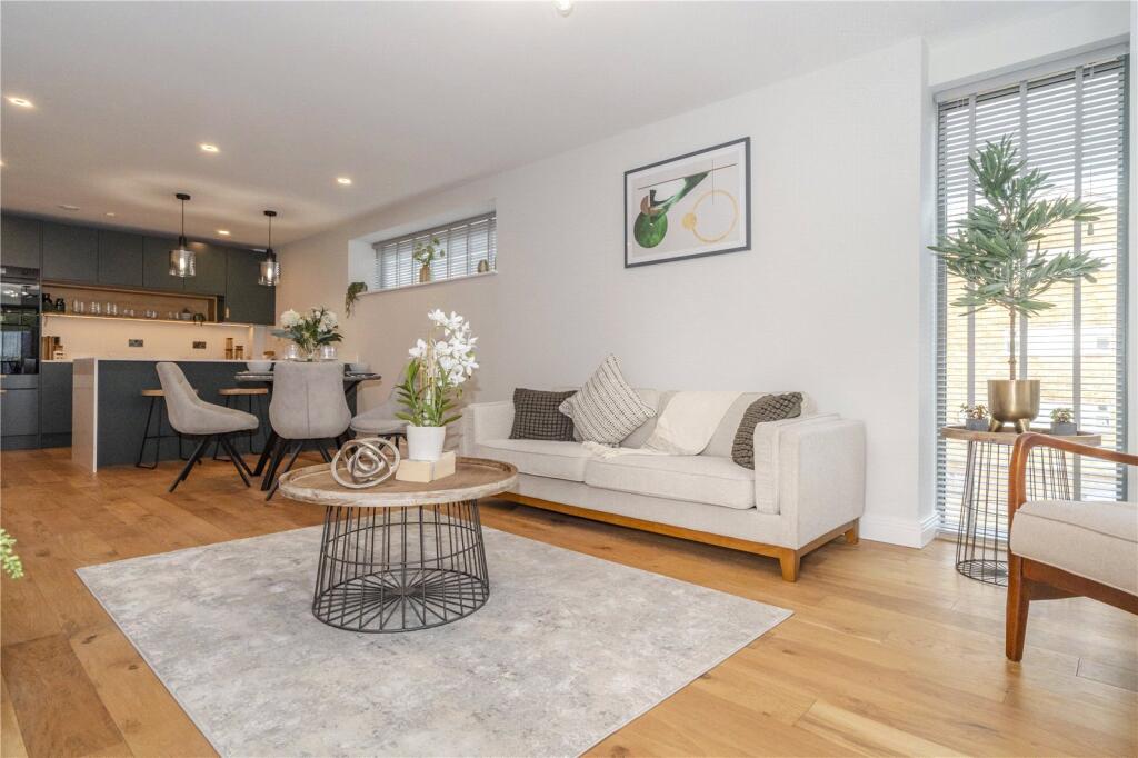 Show Apt Living Area