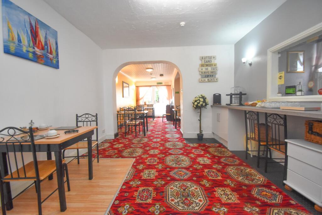 guest dining