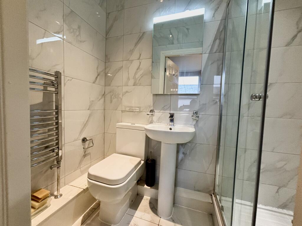 En Suite C