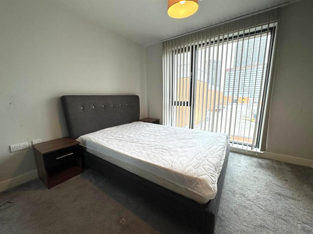 Bedroom 2 pic 2.jpeg