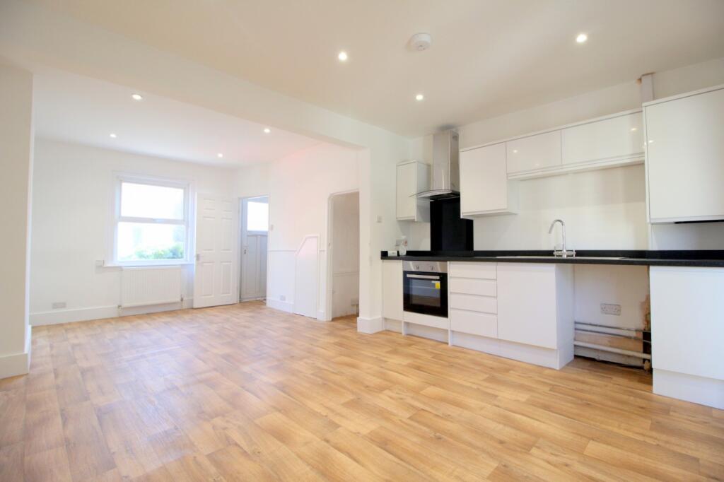 Modern fitted kitche