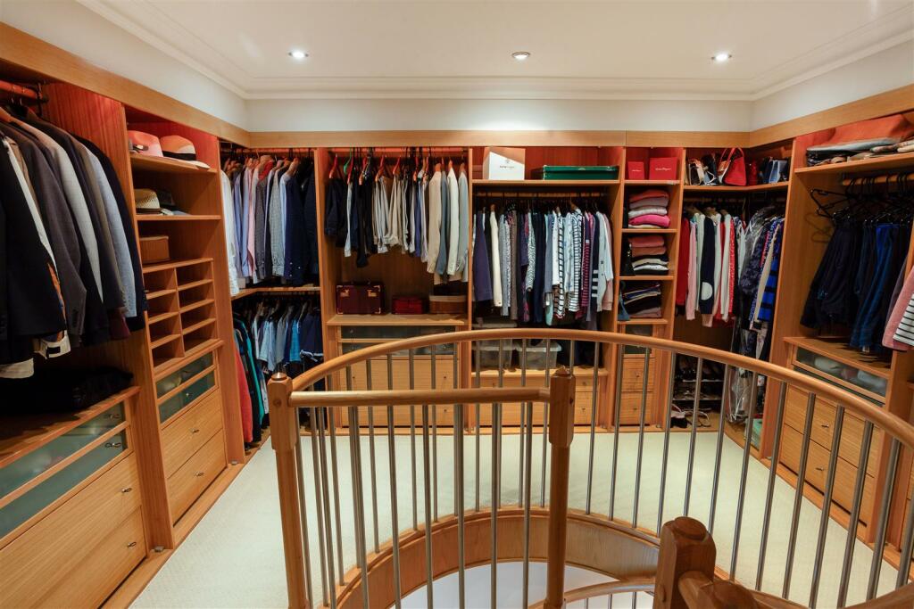 67370_3 Bury Road Poole (21).jpg