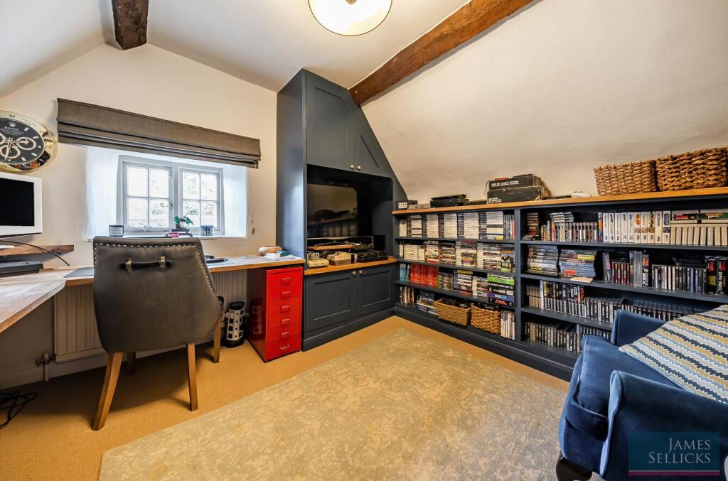 Study / Bedroom