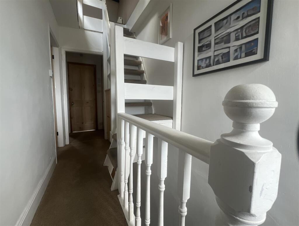 Landing &amp; Stairs