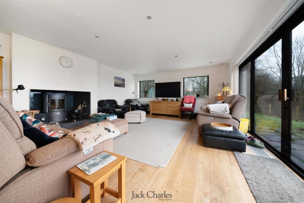 21 Greenacres-16.JPG