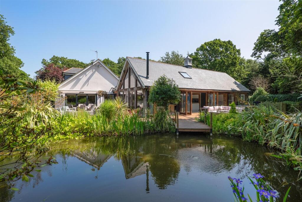 Willow Road, Whitstable