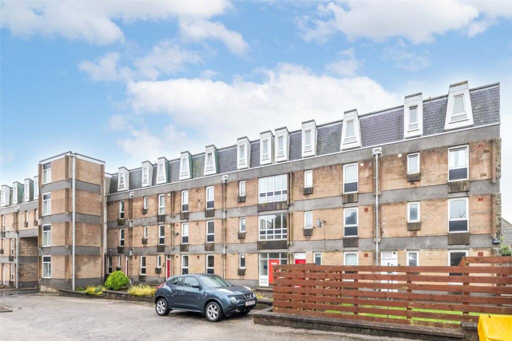 Salisbury Court 19
