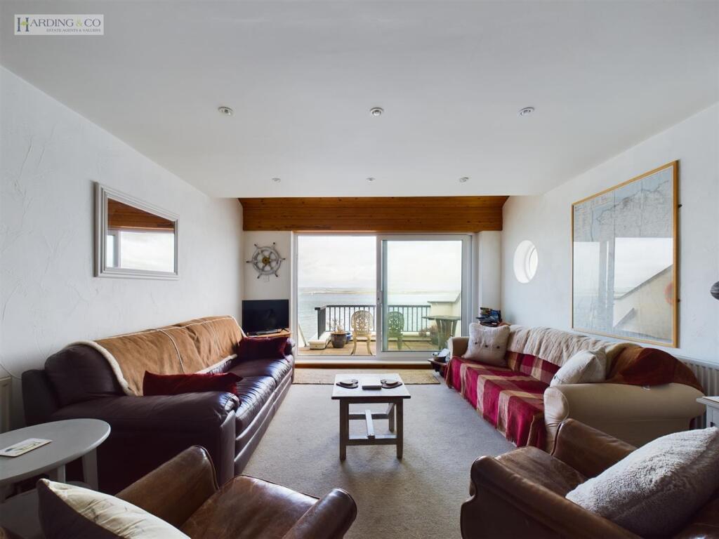 Sitting room iii.jpg