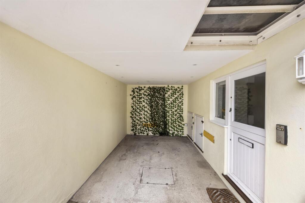 Carport