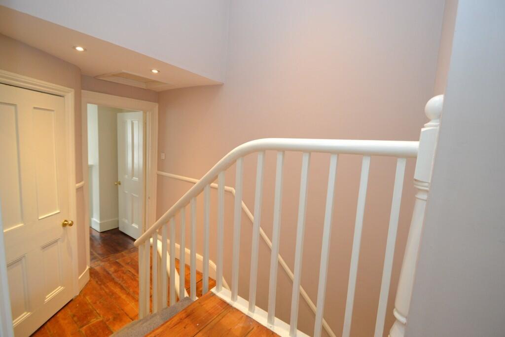 IMG_391757_18_lar...