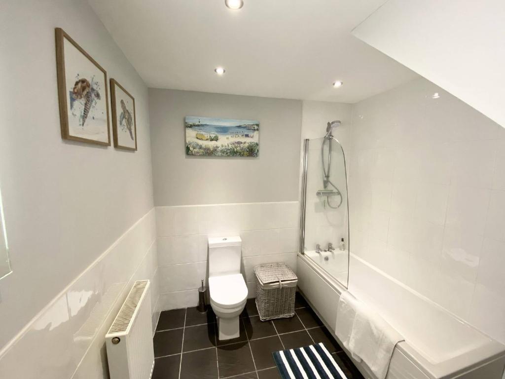 BATH.jpg