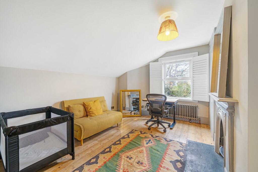 Bedroom 5.jpg