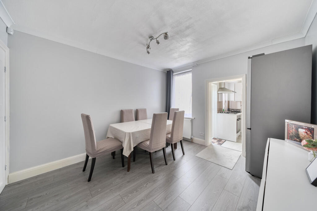 1318823-12-6867e8...