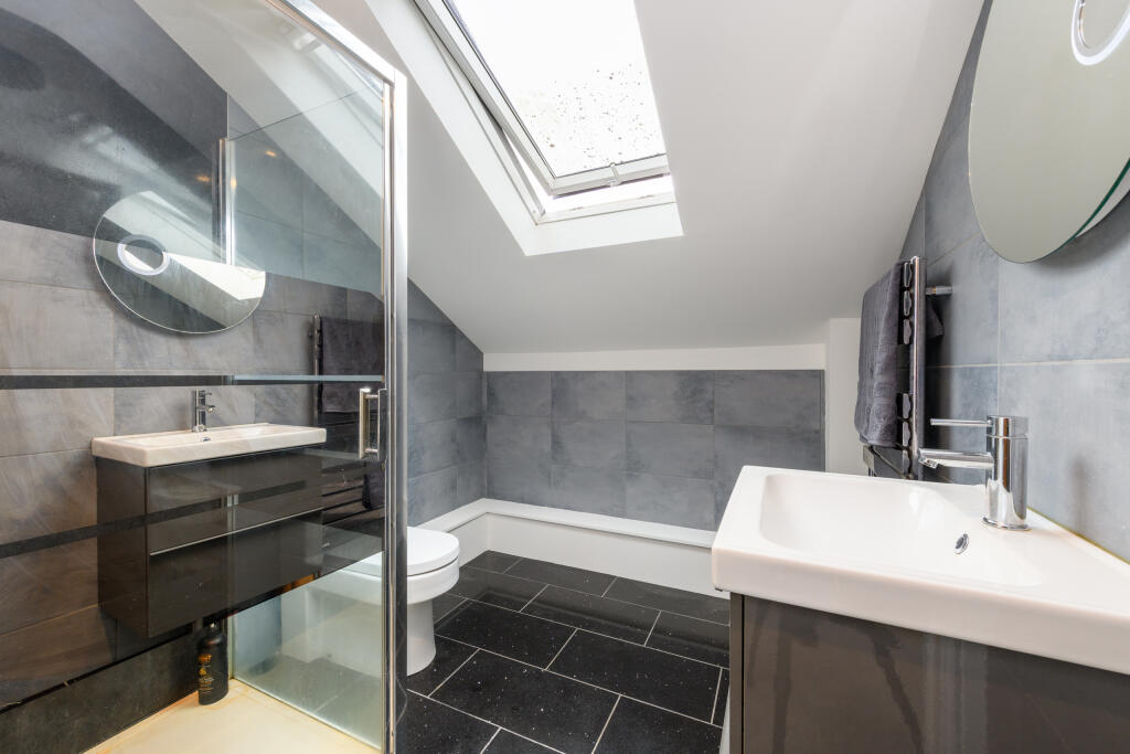 Family Shower Room