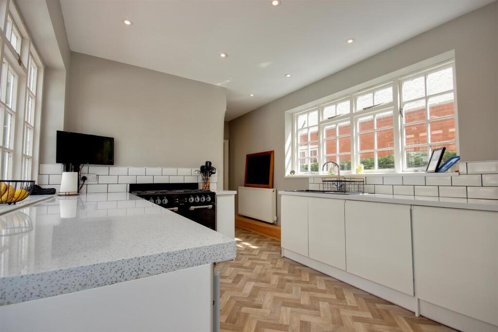 Anlaby Road (15).jpg