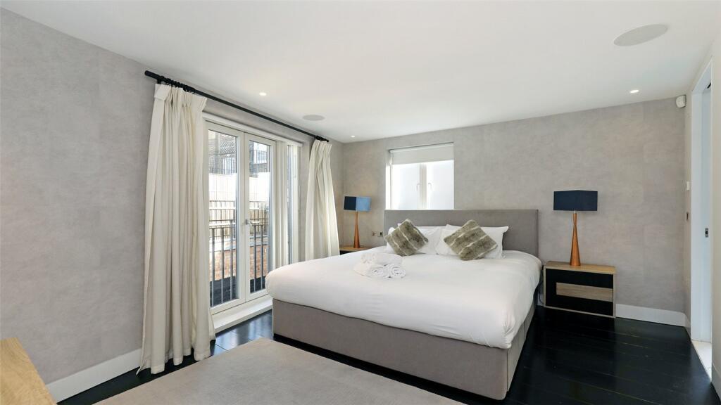 Double Bedroom