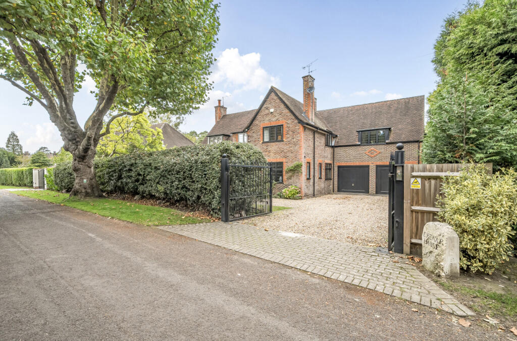 1358091-27-68d2c0...