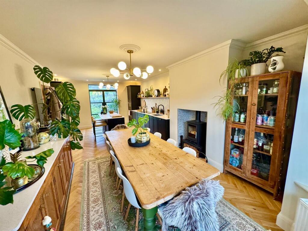 PHOTO-2025-12-15-08-02-15 (10).jpg