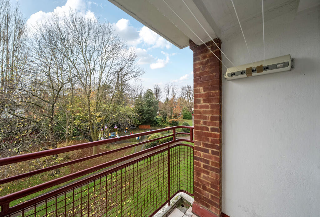 1385528-10-692830...