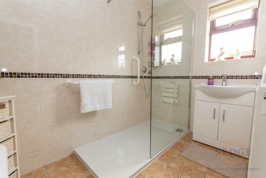 1 mayfield close -16.jpg