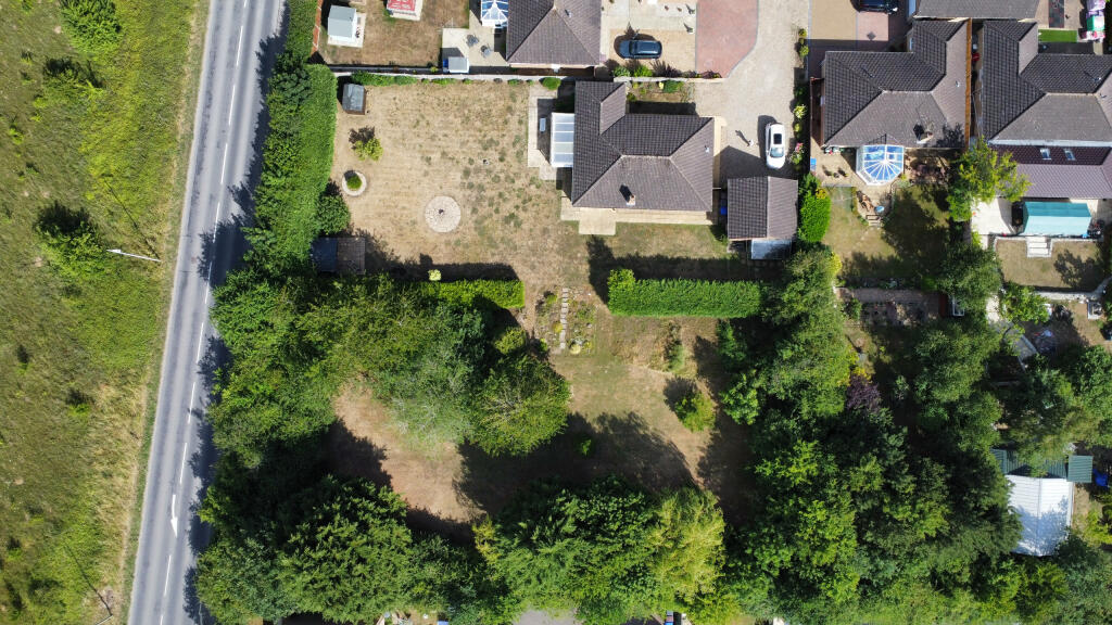 dji_fly_20250710_160122_326_1752159692192_photo_op