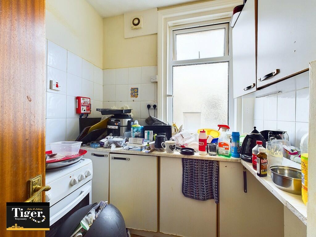 CAM03440G0-PR0196...