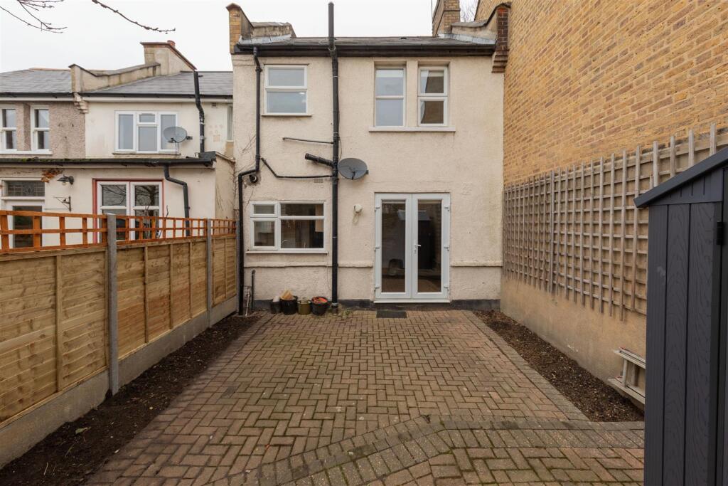 Browning Road E11