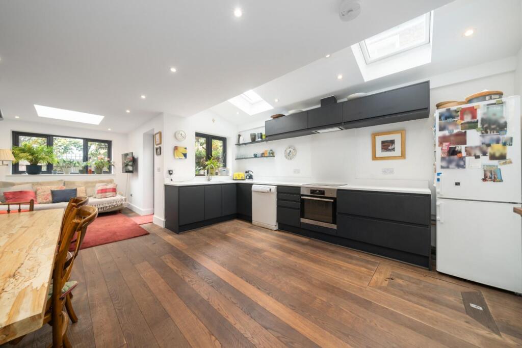 Cornwall Grove 5 W4 Ph13.jpg