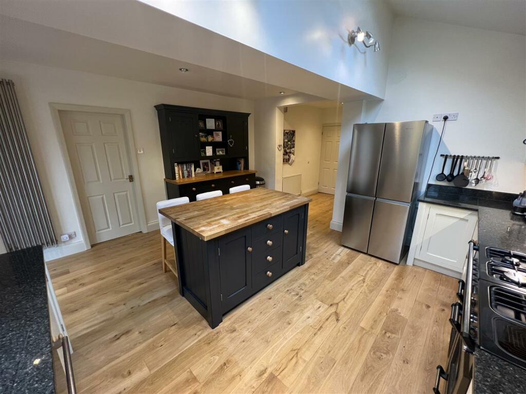Kitchen C.JPG