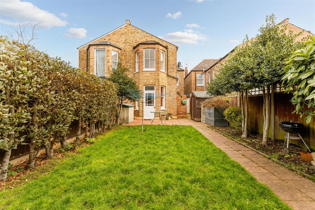 42 Lexden Road-7.jpg