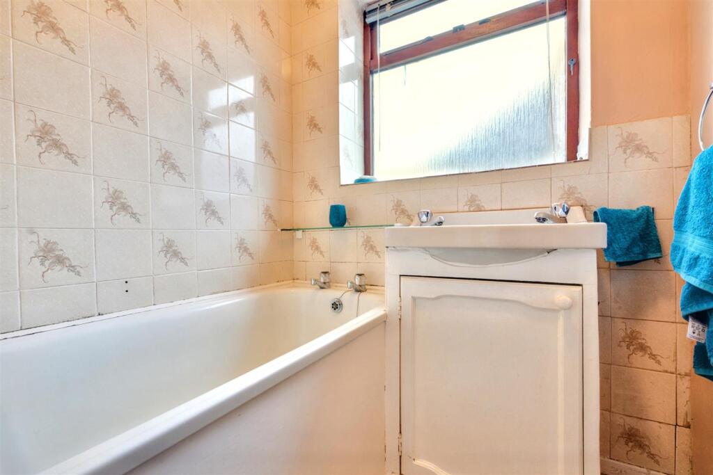 Bathroom.jpeg