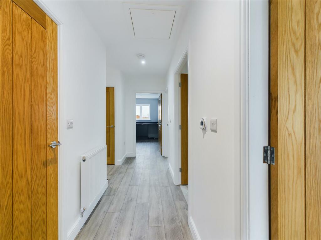 INNER HALLWAY