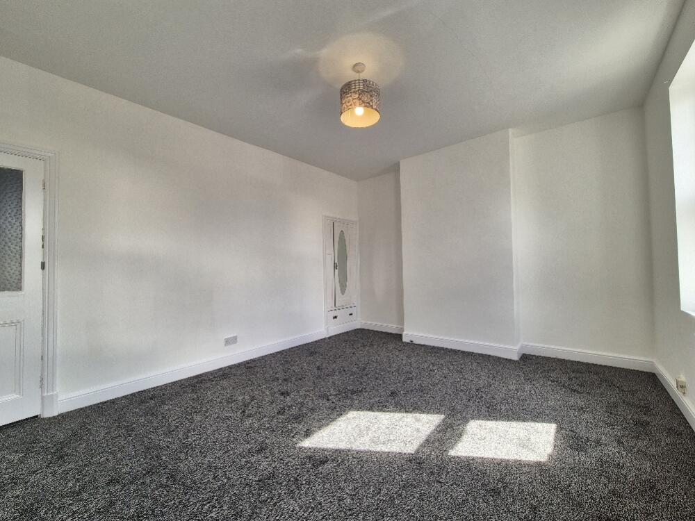 20250912_125730_resized