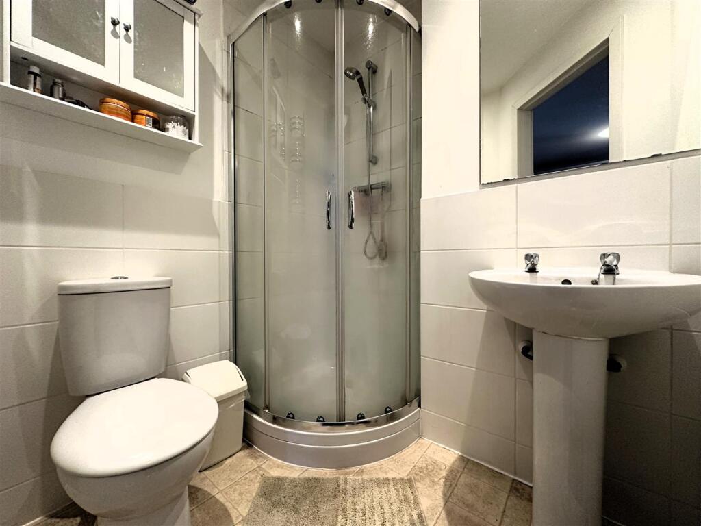 En-Suite Shower Room.jpg