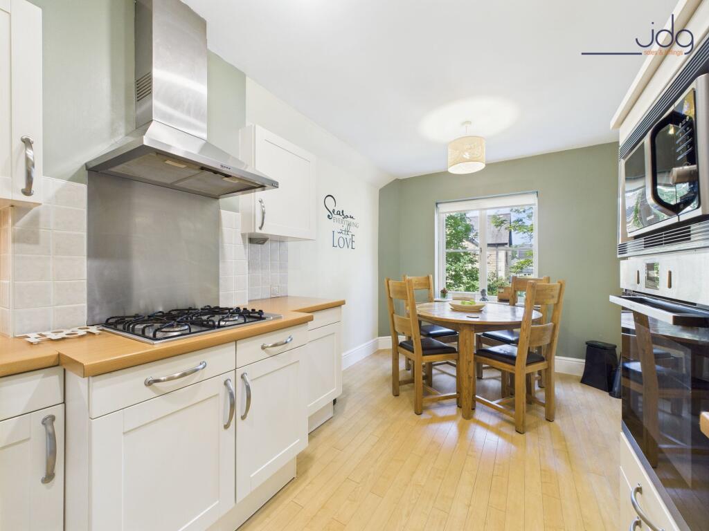 Open plan kitchen diner