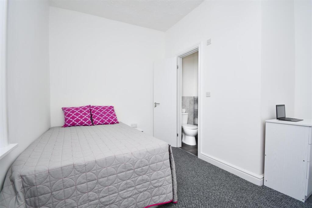 En-suite.jpg
