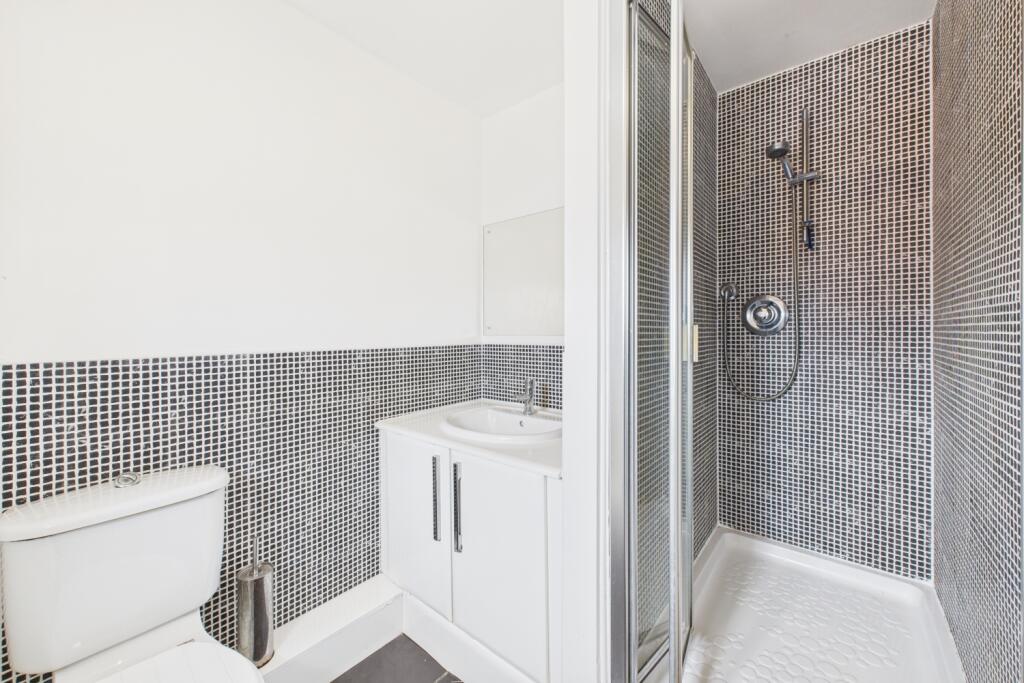 Master Bedroom Ensuite