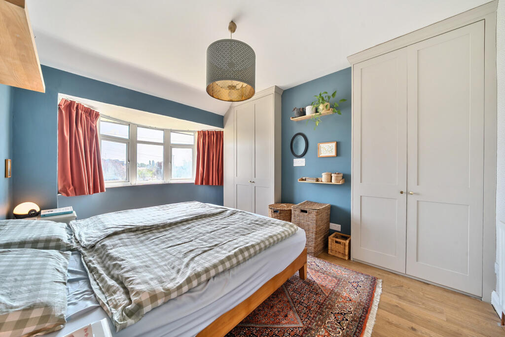 1310676-11-684c25...