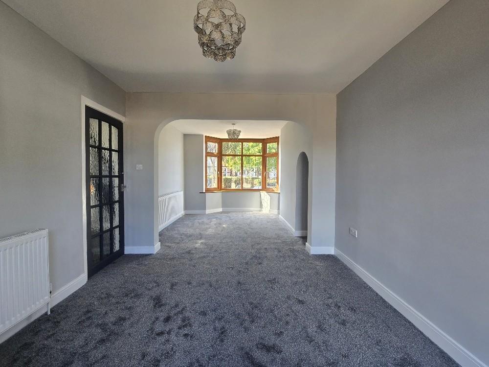 Sewall Highway, Wyken - Through Lounge-Dinging Roo