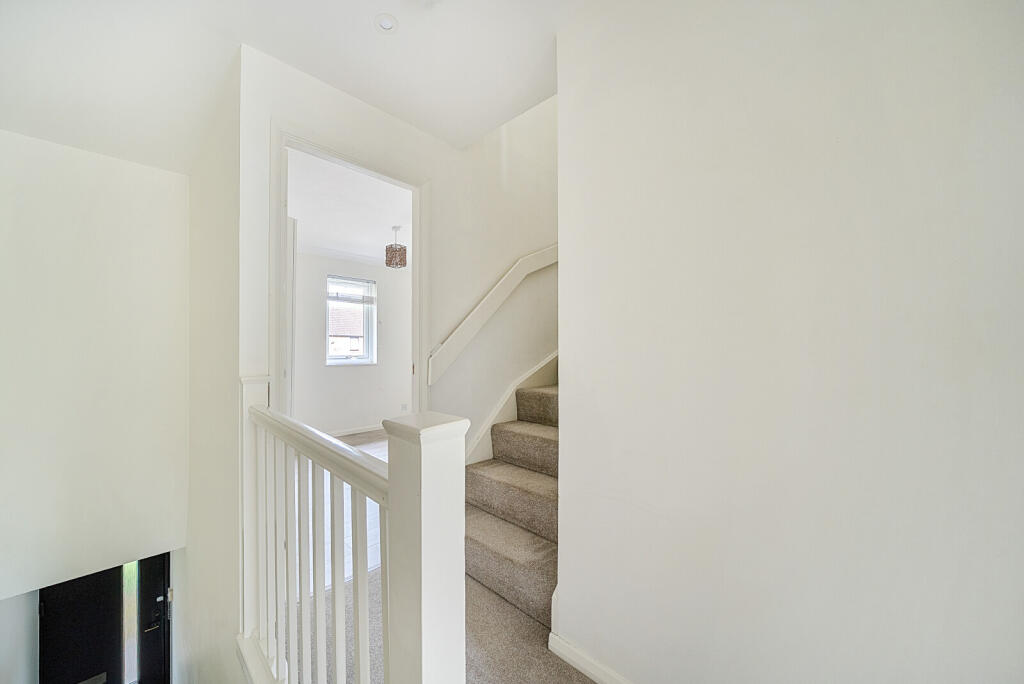 1298365-6-682dae8...