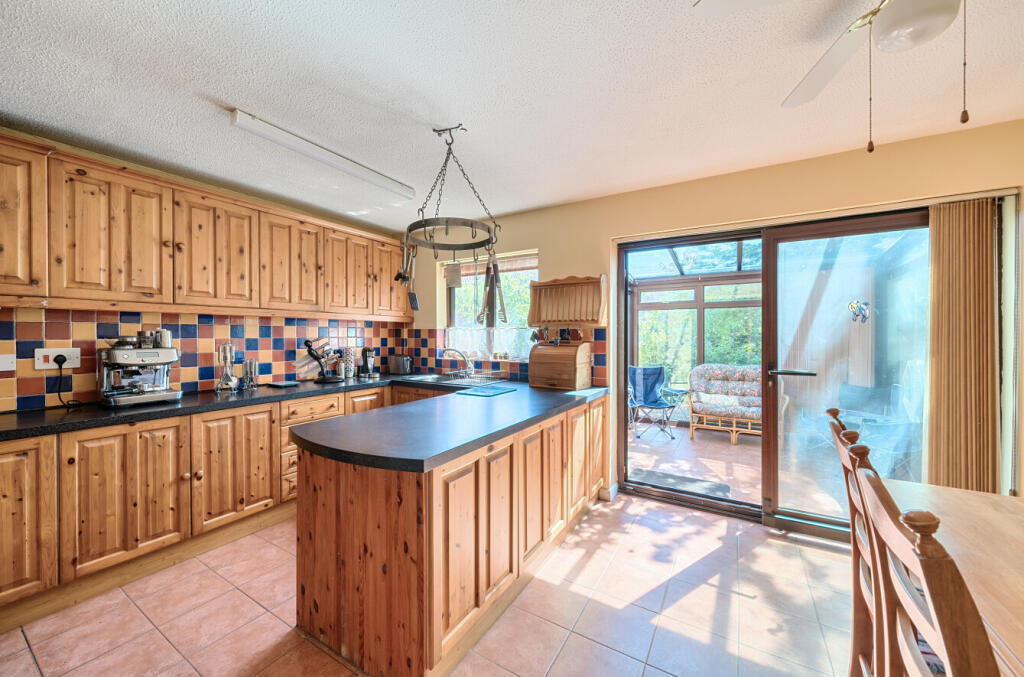 1291053316829b809c2e08arw