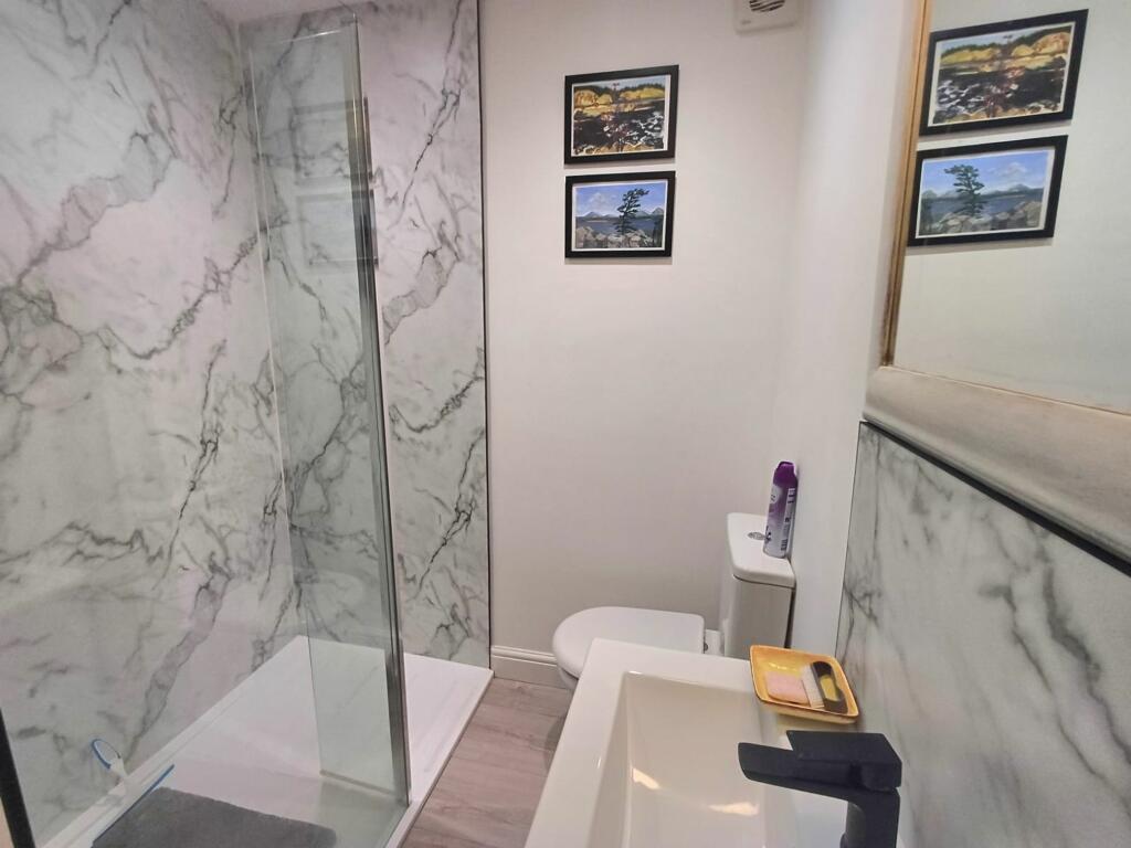 En suite shower room