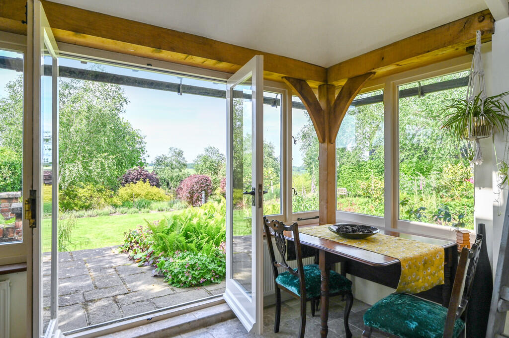 tibbs-farmhouse-t...